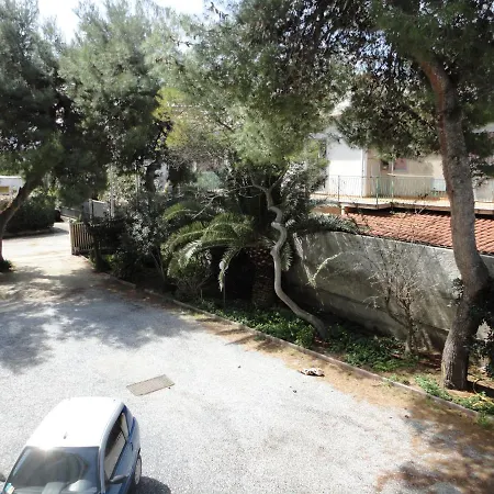 Marinella Seaside Apartment